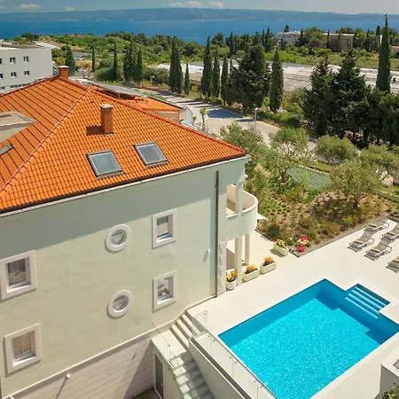 Luxury Apartments Villa Klara 5*