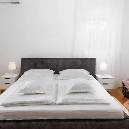 Luxury Apartments Villa Klara Bed & Breakfast Split