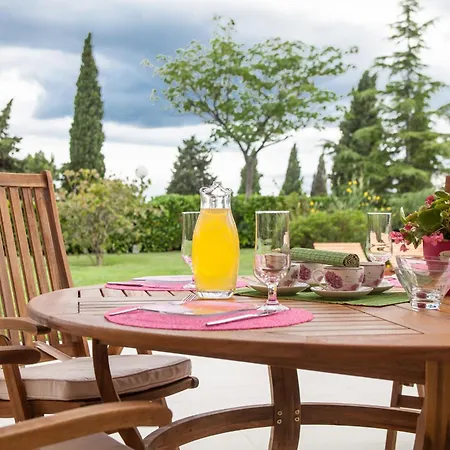 Bed & Breakfast Luxury Apartments Villa Klara 5*