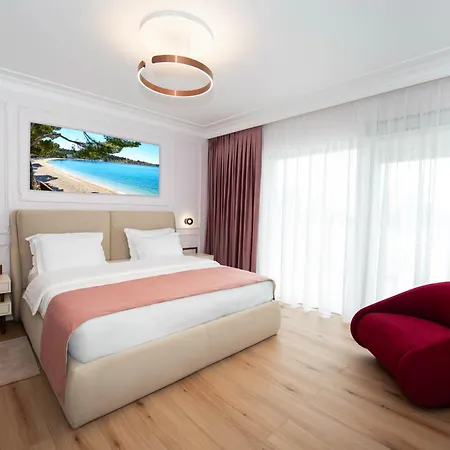 Bed & Breakfast Luxury Apartments Villa Klara 5*