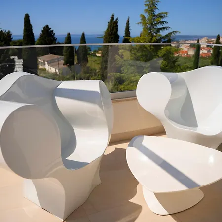 Bed & Breakfast Luxury Apartments Villa Klara 5*