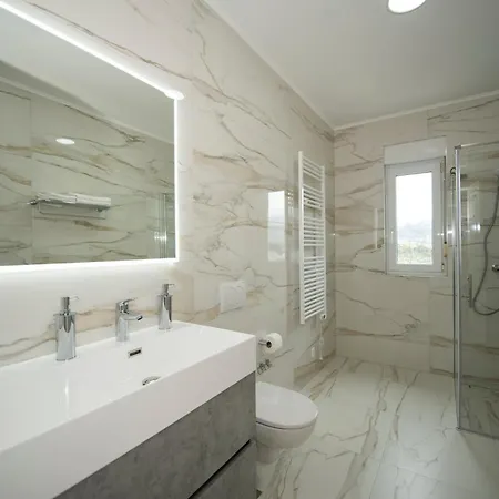 Luxury Apartments Villa Klara 5* Split