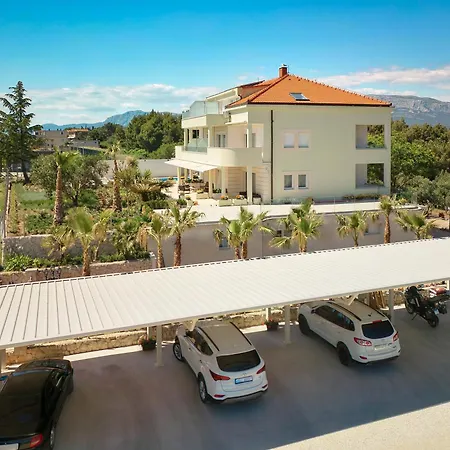 Luxury Klara ベッド・アンド・ブレックファスト 5*