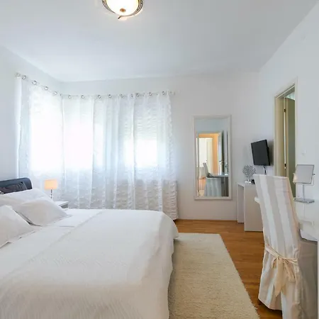 Luxury Apartments Villa Klara 5*