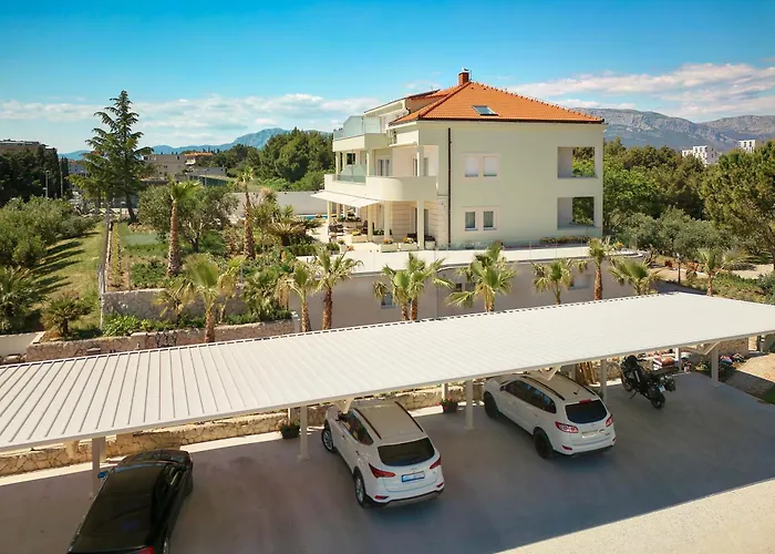 Luxury Klara לינה וארוחת בוקר 5*