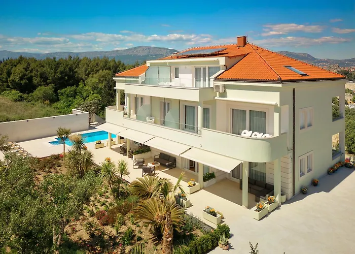 Luxury Klara לינה וארוחת בוקר 5*