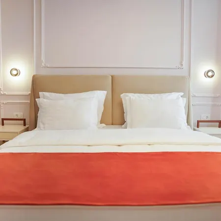 فندق مبيت وإفطار كلارا الفاخرة 5*