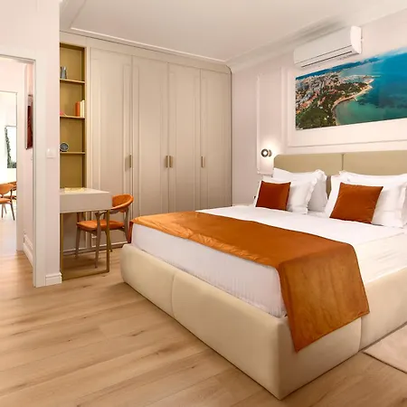 לינה וארוחת בוקר Luxury Klara 5*